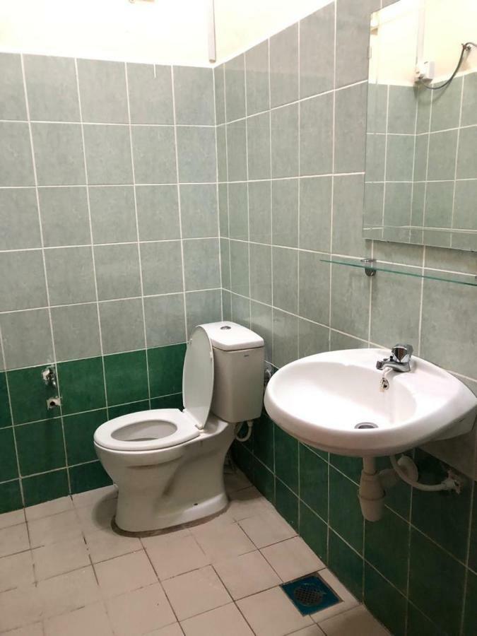 Magnolia 1 Homestay كامبونغ كوالا بيسوت المظهر الخارجي الصورة
