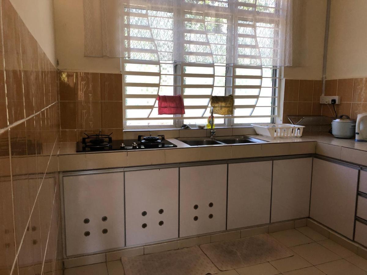 Magnolia 1 Homestay كامبونغ كوالا بيسوت المظهر الخارجي الصورة